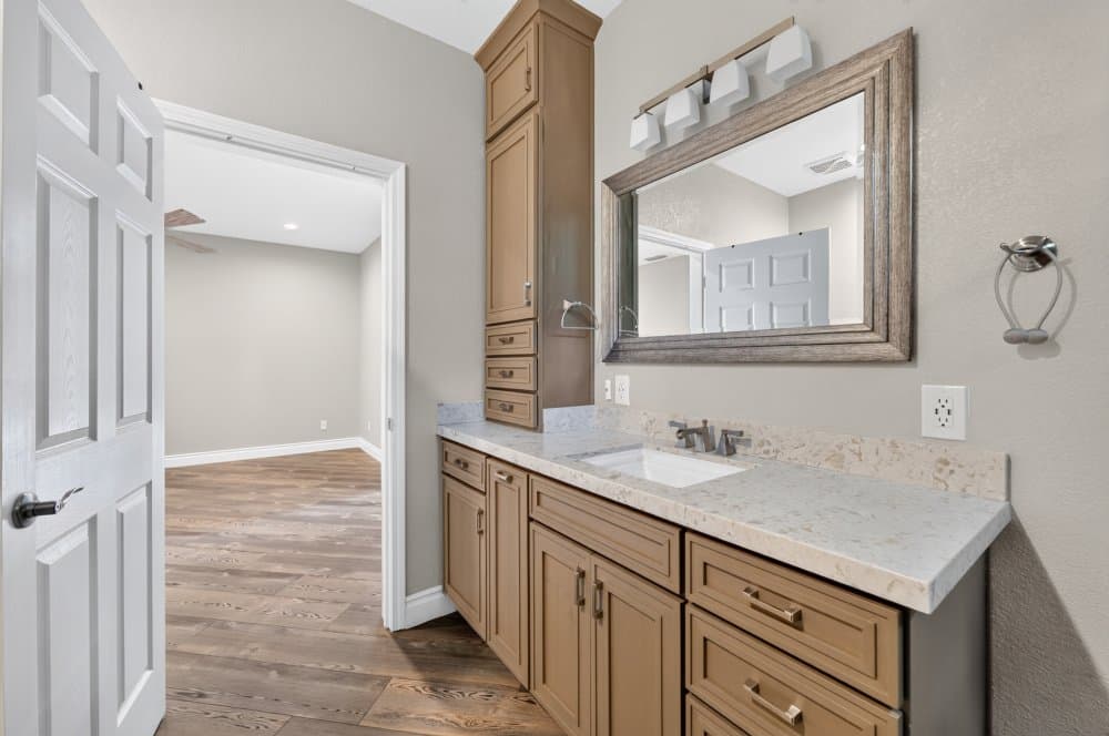 West Sacramento House: 1647 Gateway Dr