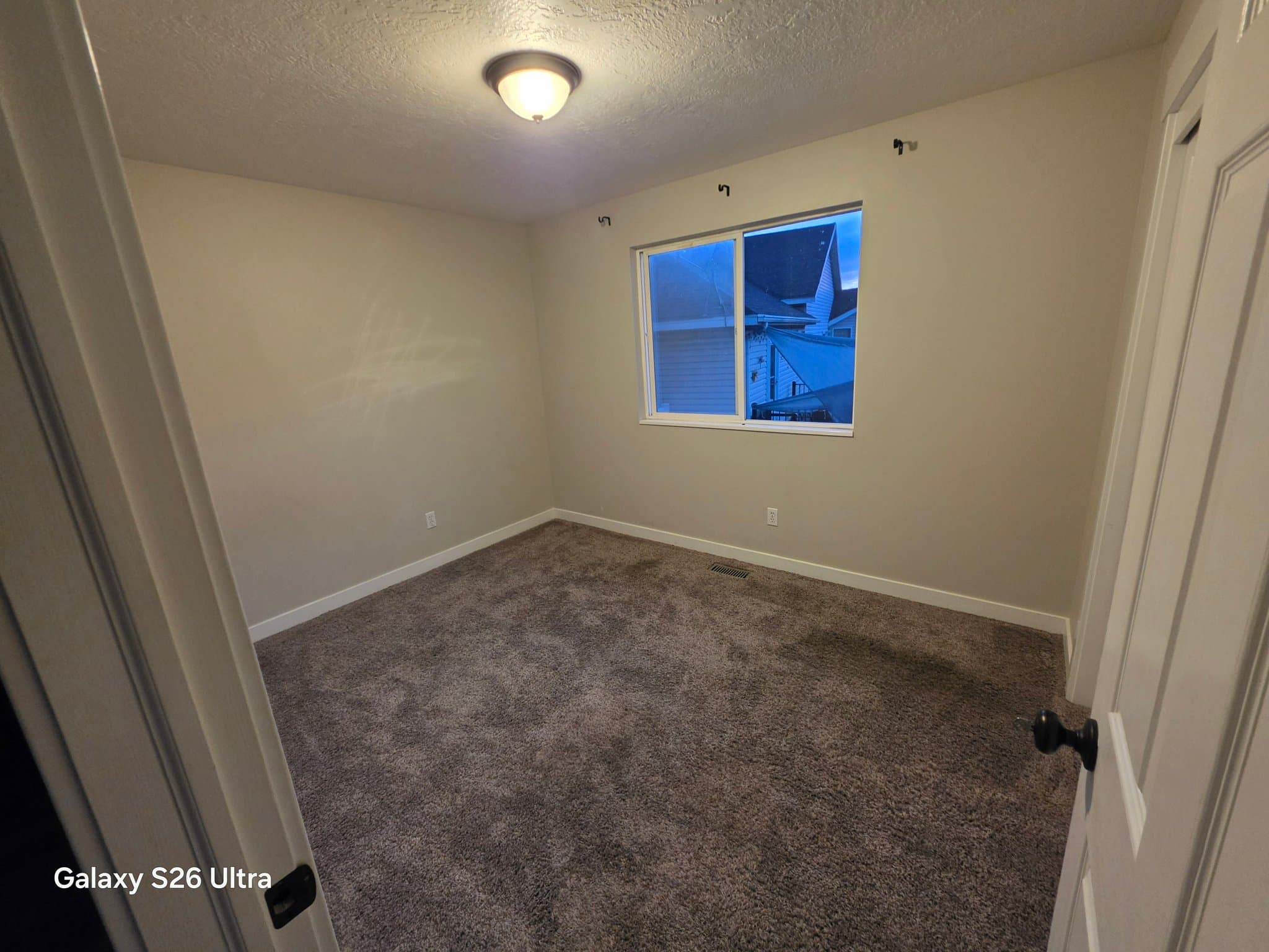 Woods Cross Single Room: 922 W 900 S
