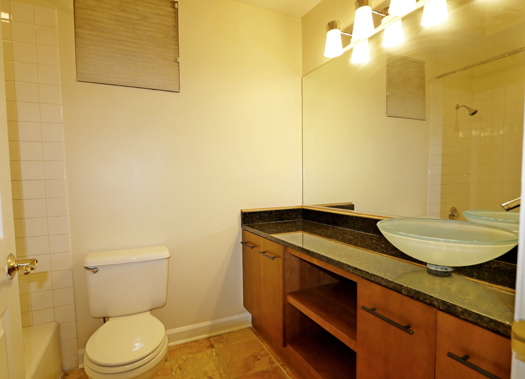 Chicago Condo: 4230 N Broadway St