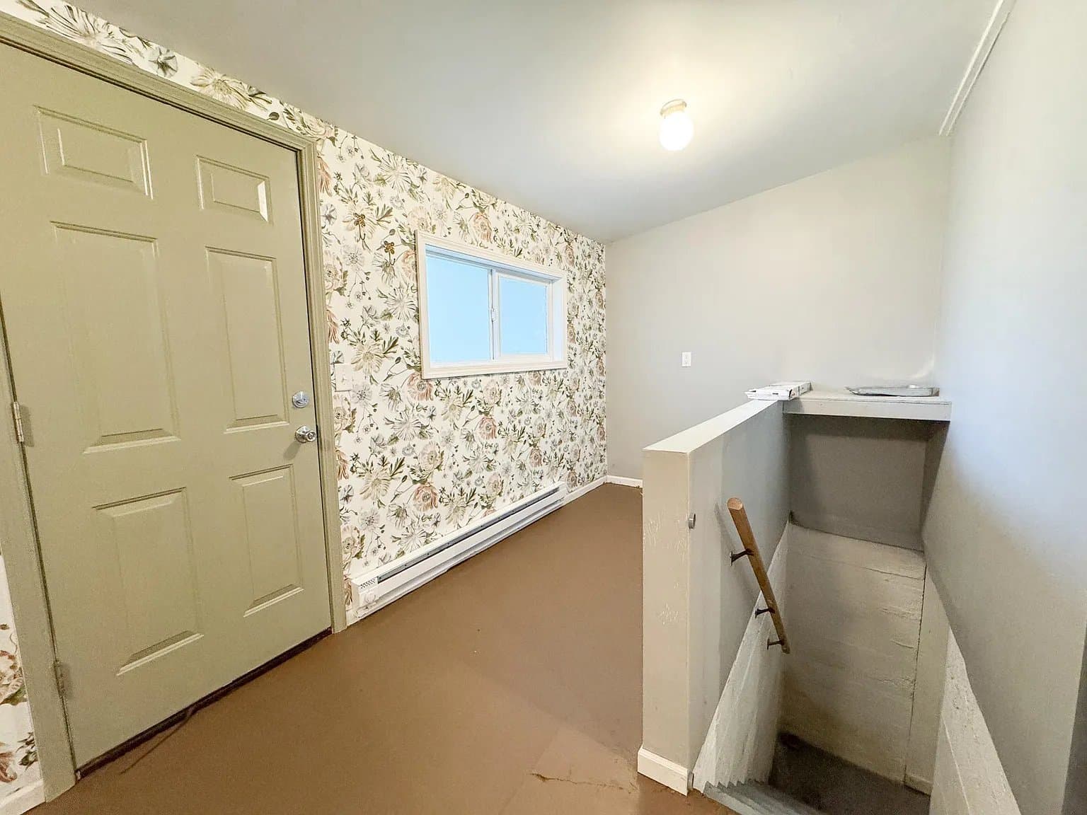 Fergus Falls House: 518 W Maple Ave