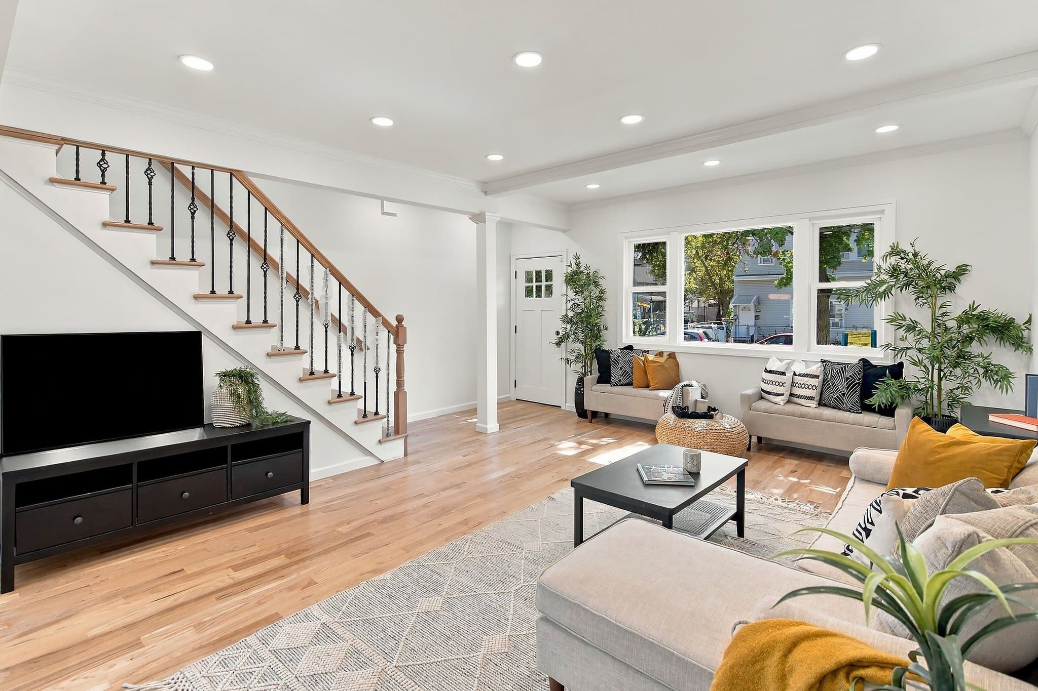 East Orange House: 314 Elmwood Ave