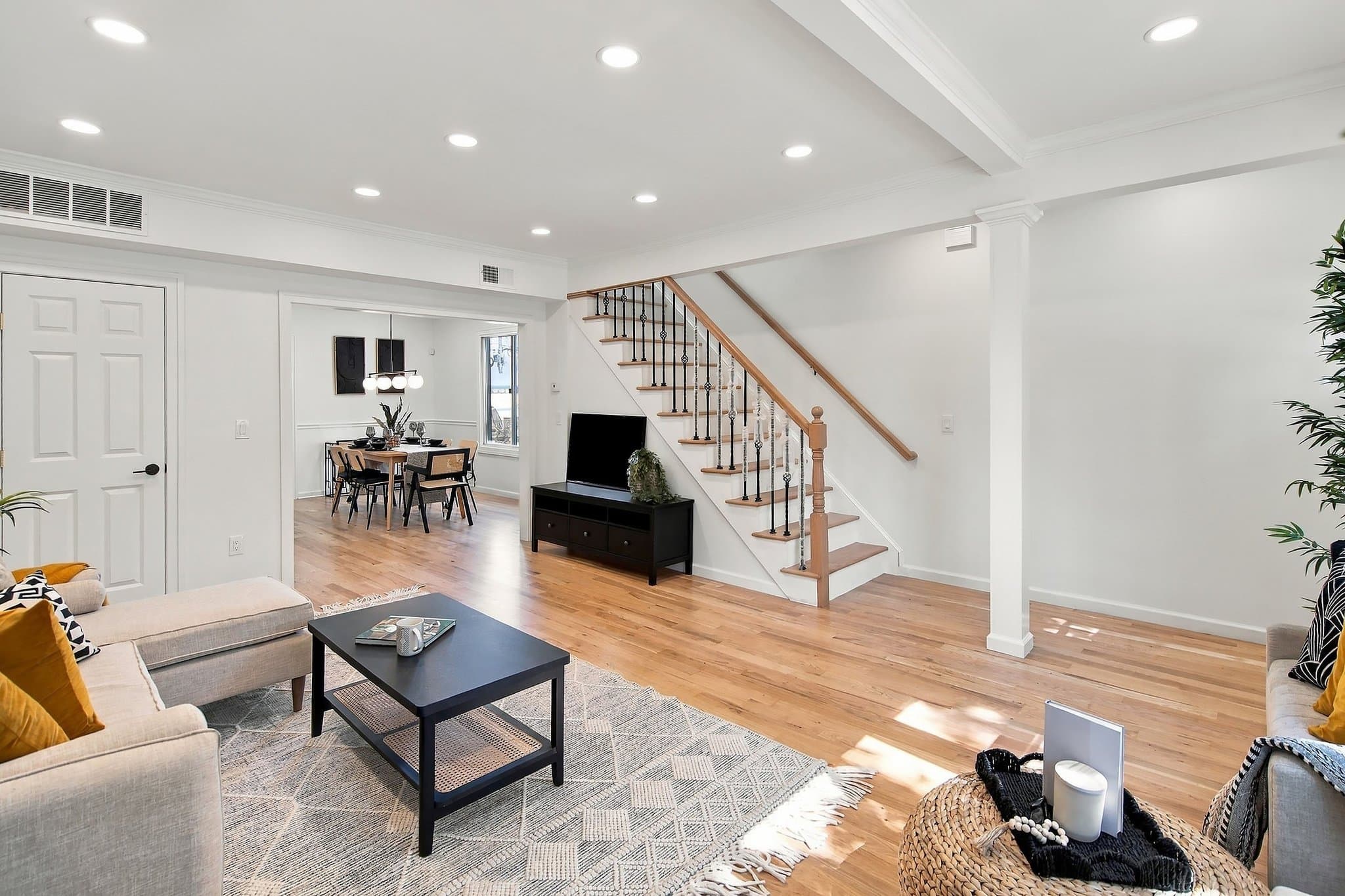 East Orange House: 314 Elmwood Ave