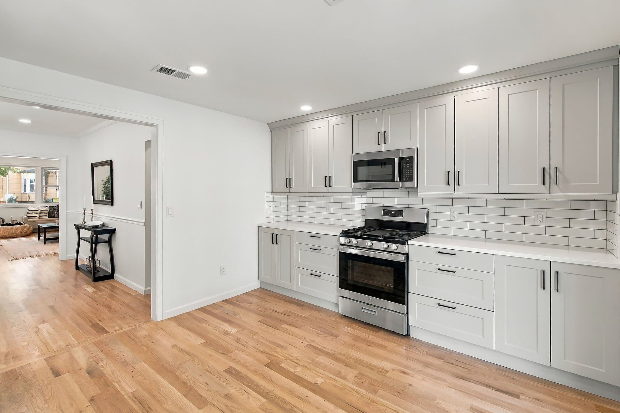 East Orange House: 314 Elmwood Ave