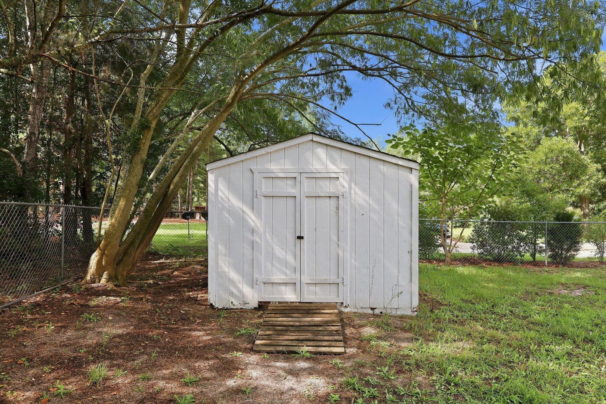 Cameron House: 135 Virginia Lane