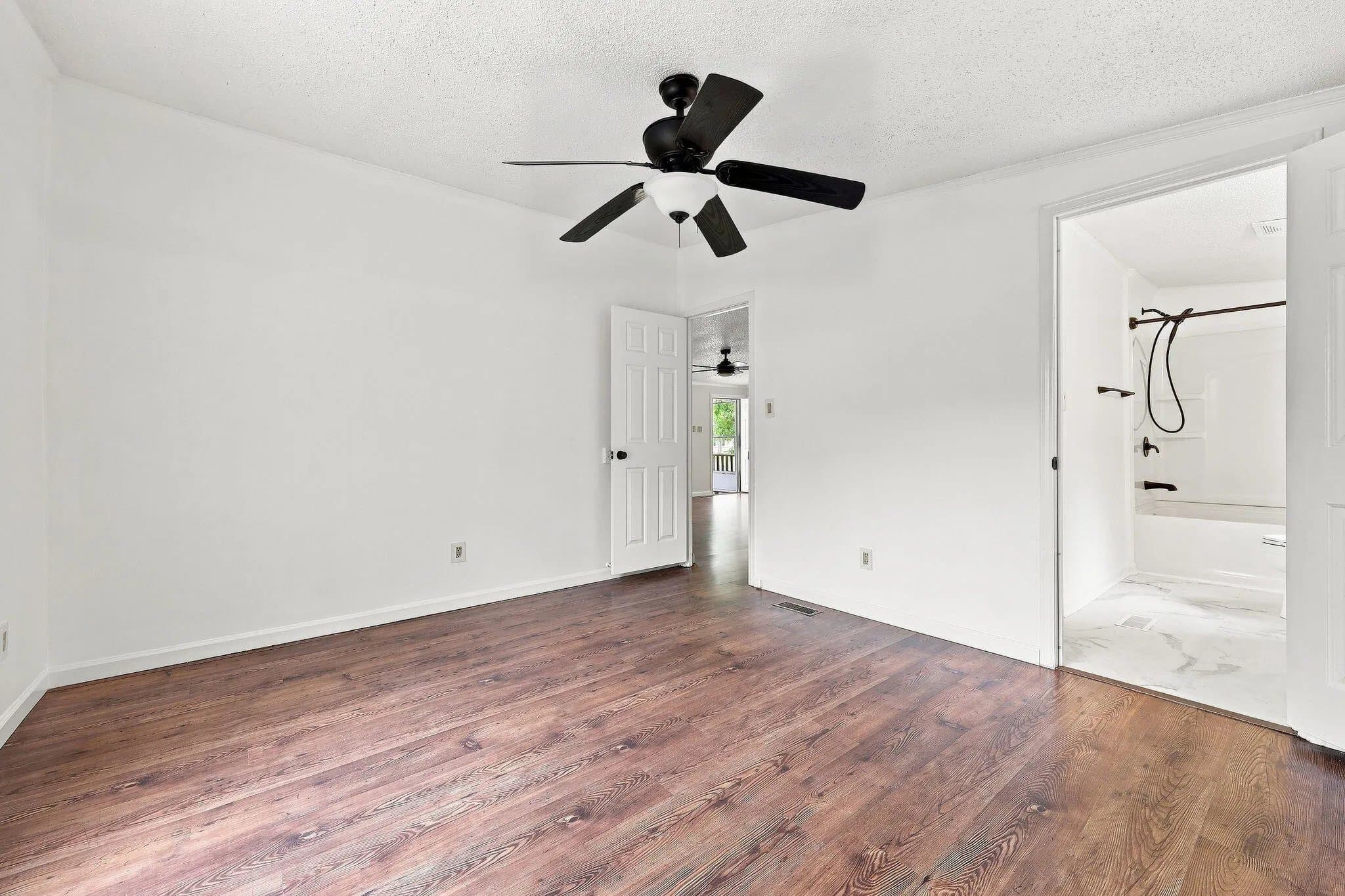 Cameron House: 135 Virginia Lane