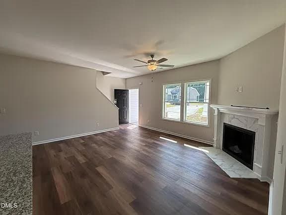 Four Oaks House: 226 Mangrove Ct