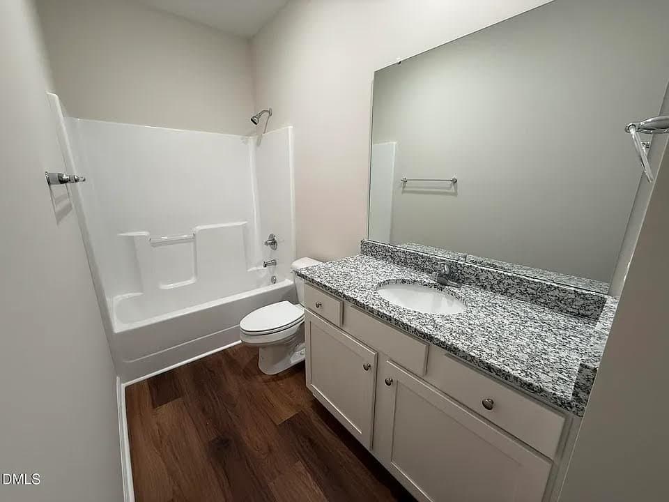Four Oaks House: 226 Mangrove Ct