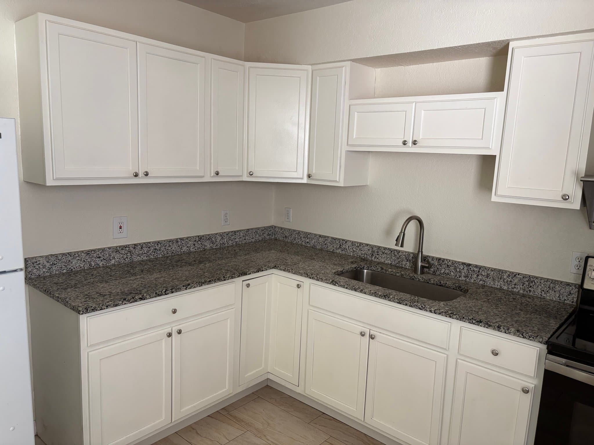 Daytona Beach Apartment: 600 Riverview Blvd