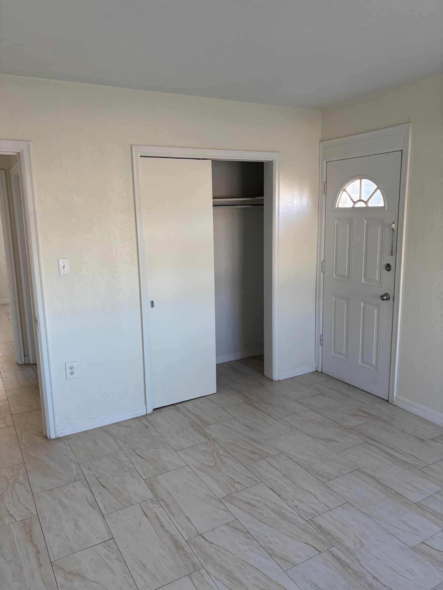 Daytona Beach Apartment: 600 Riverview Blvd