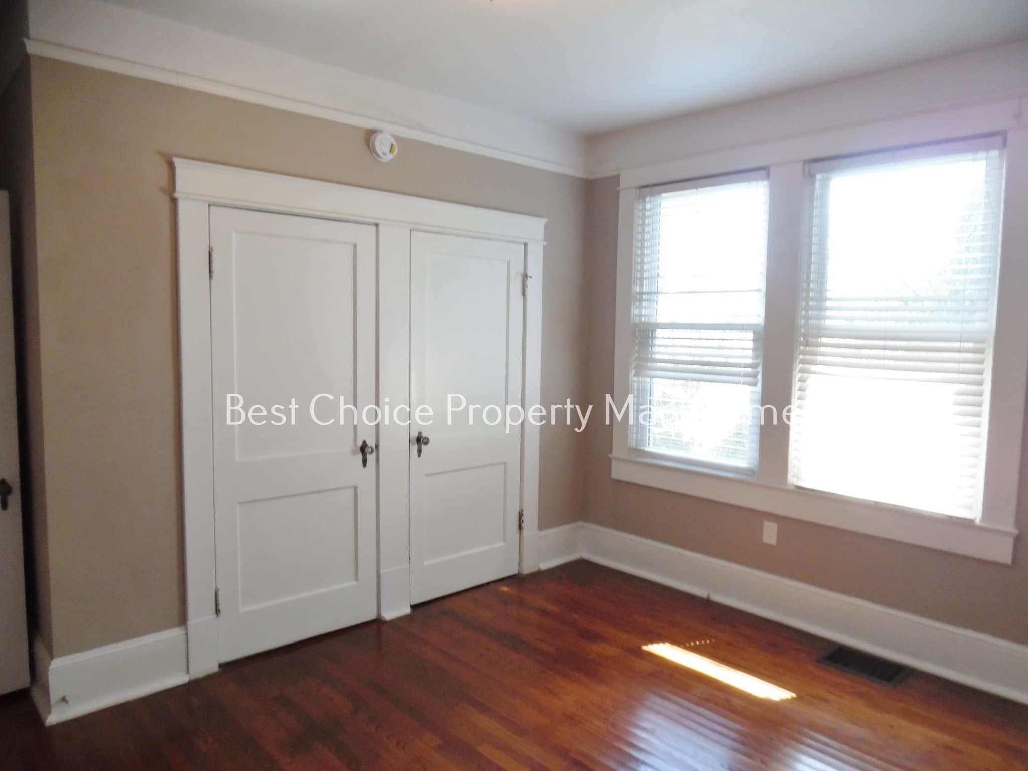 Anderson House: 517 Creswell Ave