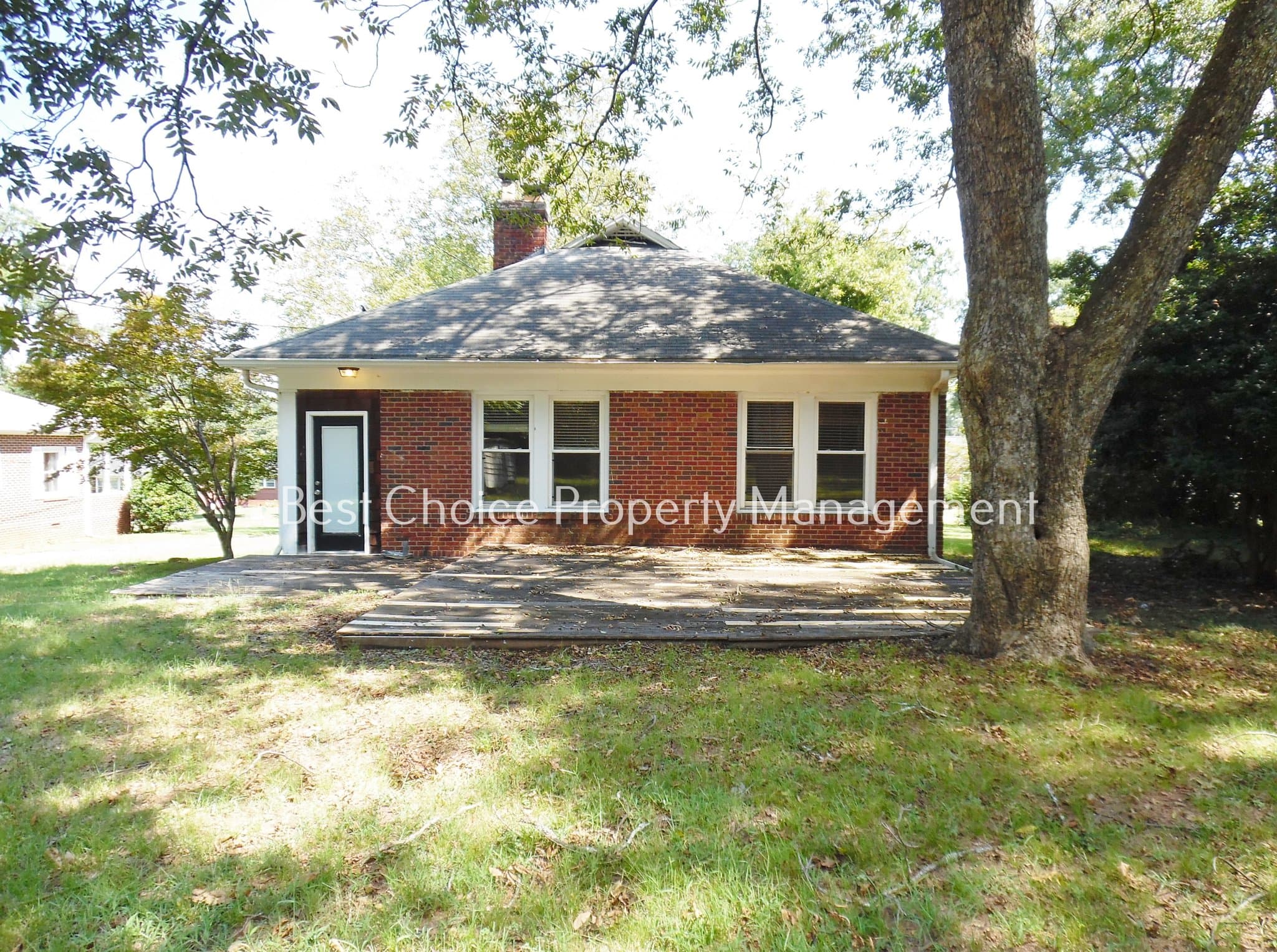 Anderson House: 517 Creswell Ave