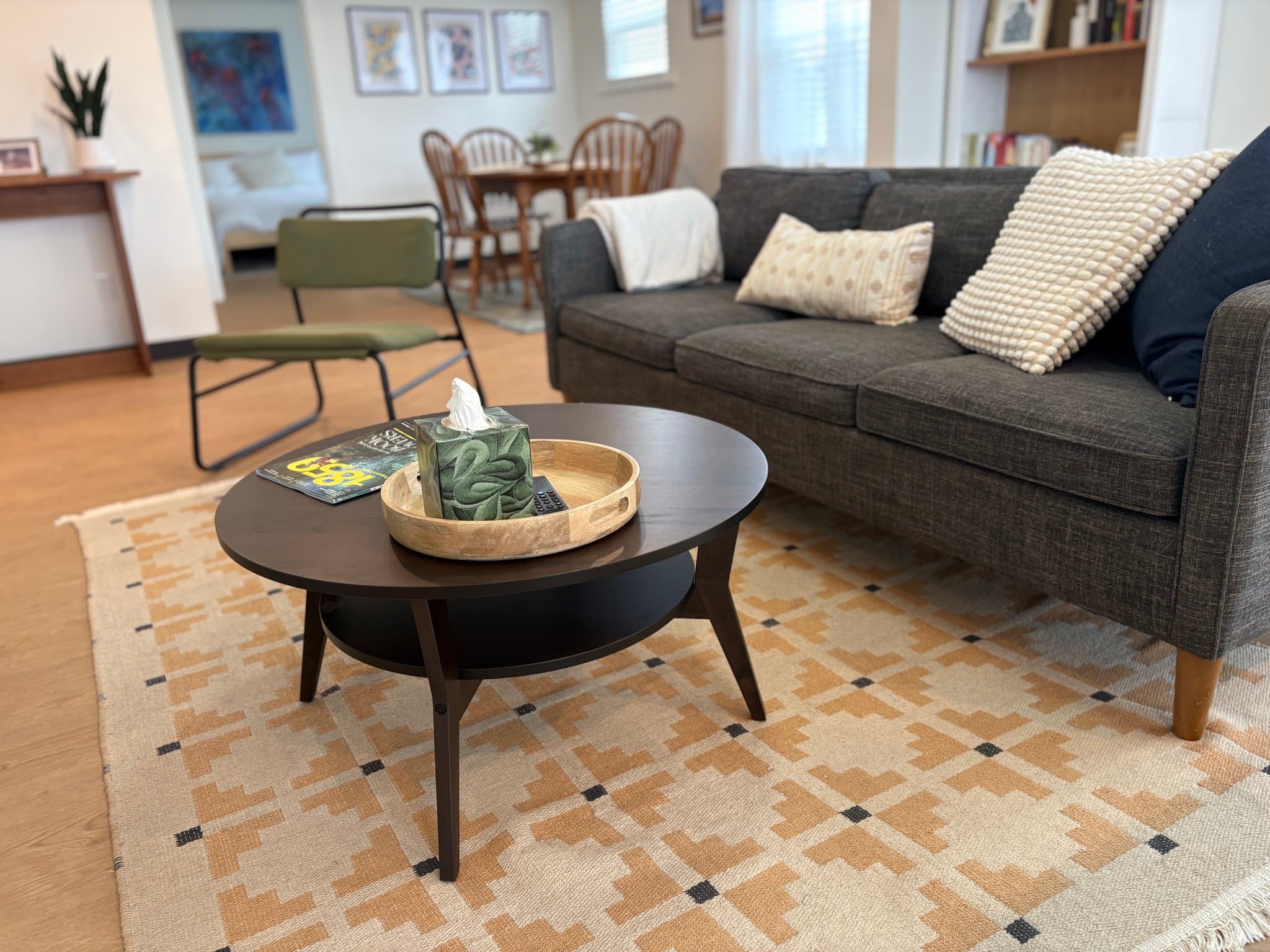 Warrenton Apartment: 60 S Main Ave