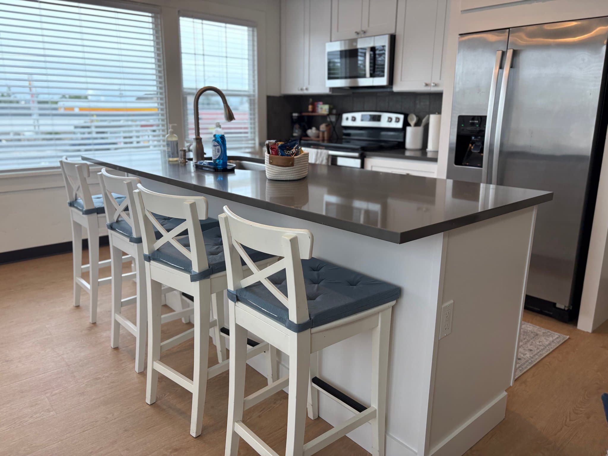 Warrenton Apartment: 60 S Main Ave