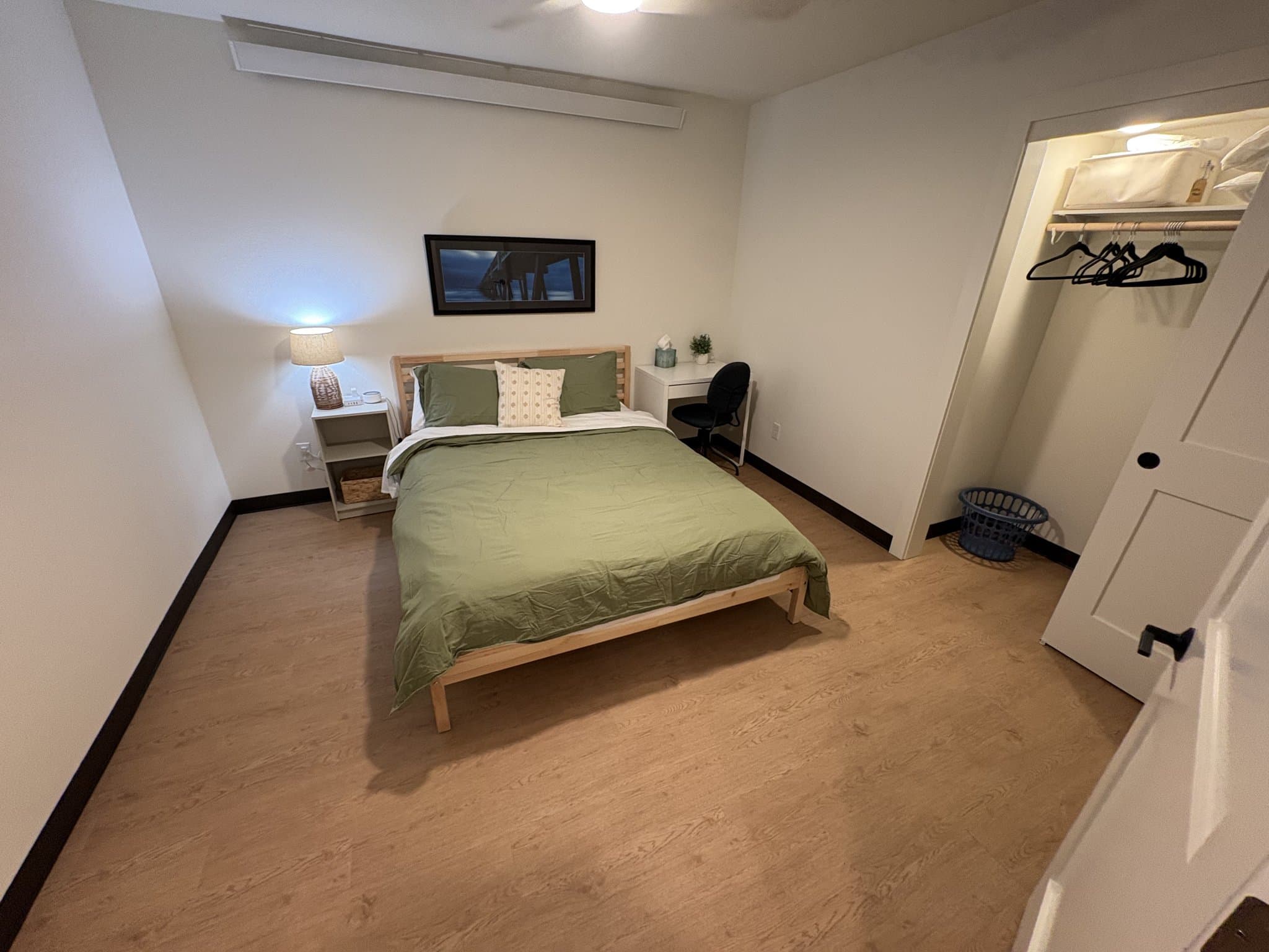 Warrenton Apartment: 60 S Main Ave