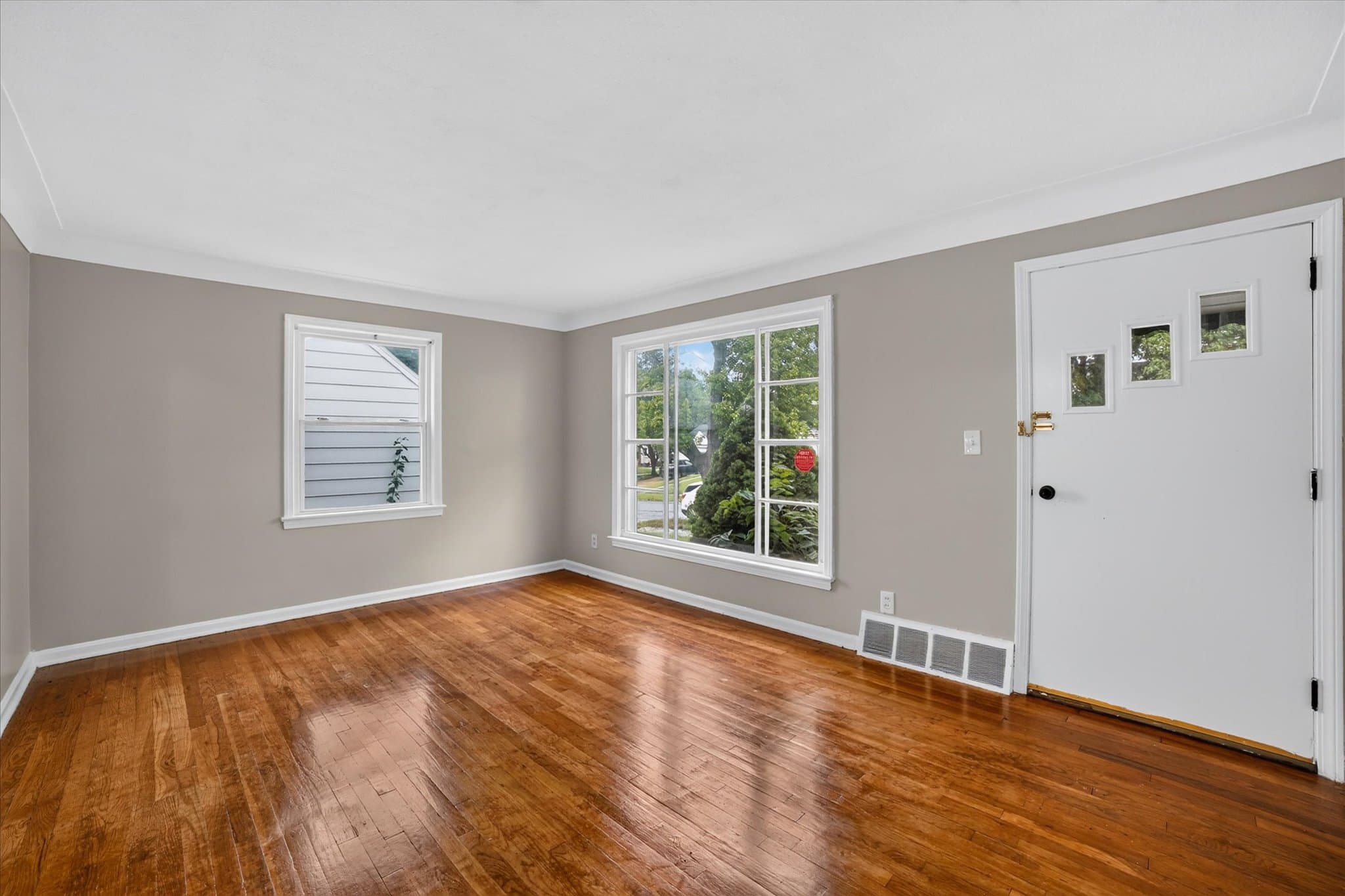 Maple Heights House: 14112 Krems Ave
