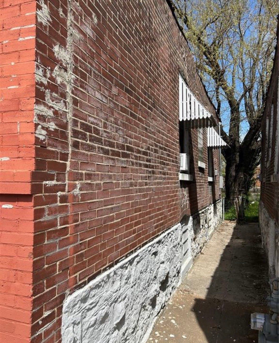 St.Louis House: 4021 Green Lea Place