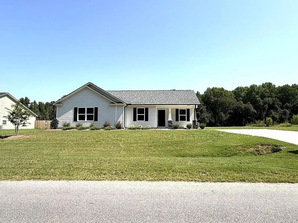 Dunn House: 148 Phil Jack Rd