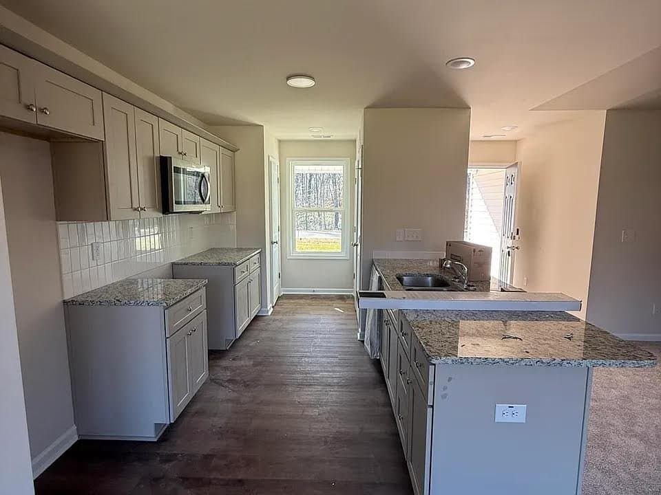 Dunn House: 148 Phil Jack Rd