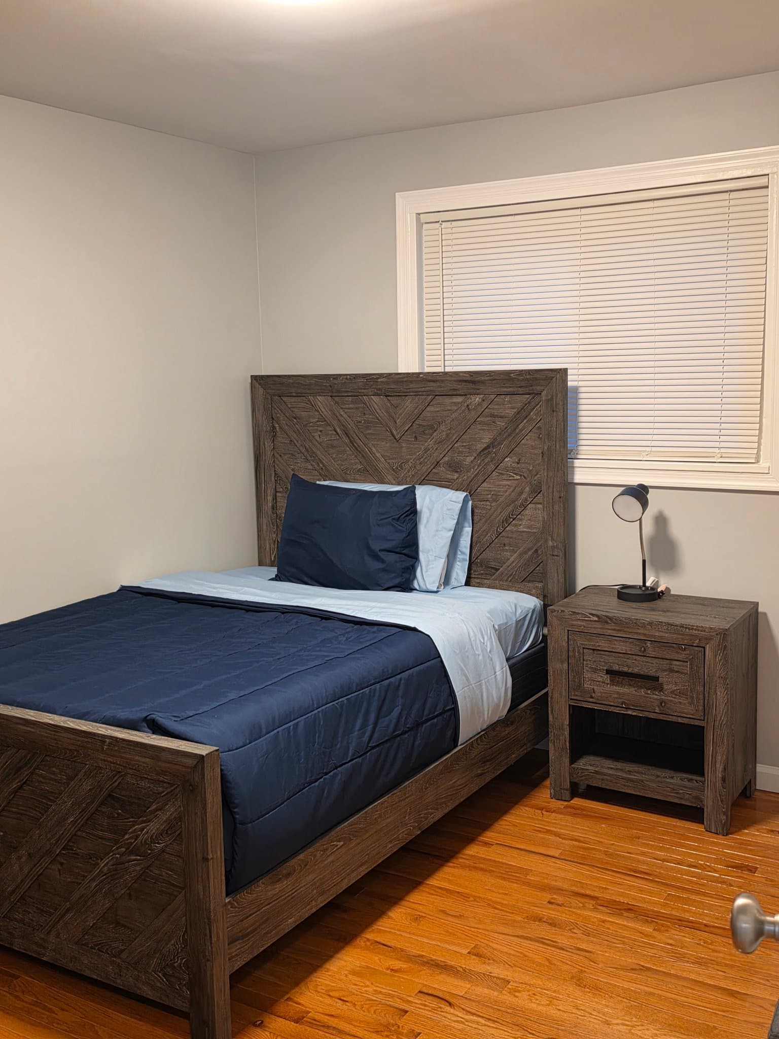 Temple Hills Single Room: 2804 Bellbrook St