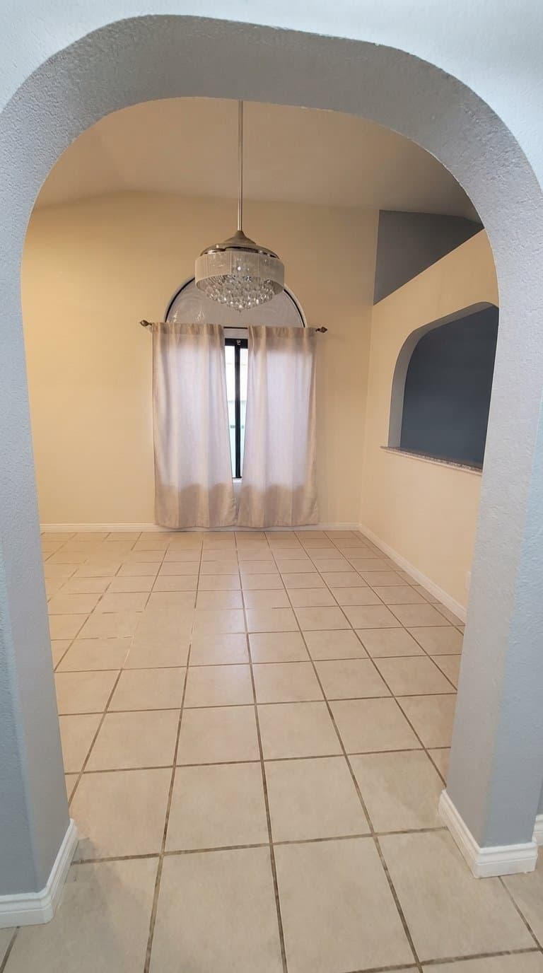 Palmdale House: 4339 E Avenue Q11