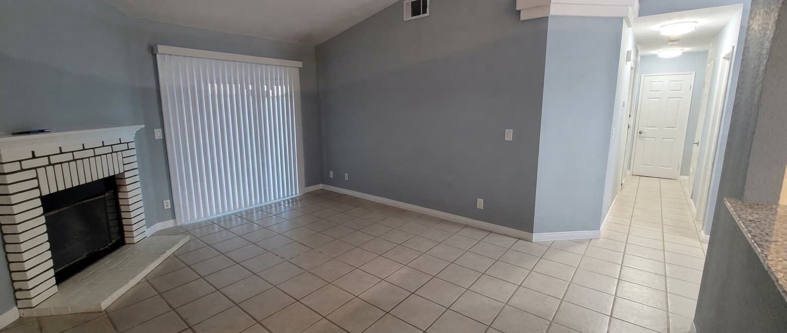 Palmdale House: 4339 E Avenue Q11