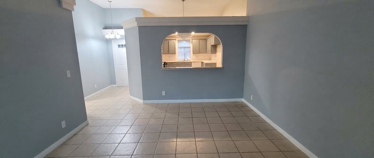 Palmdale House: 4339 E Avenue Q11