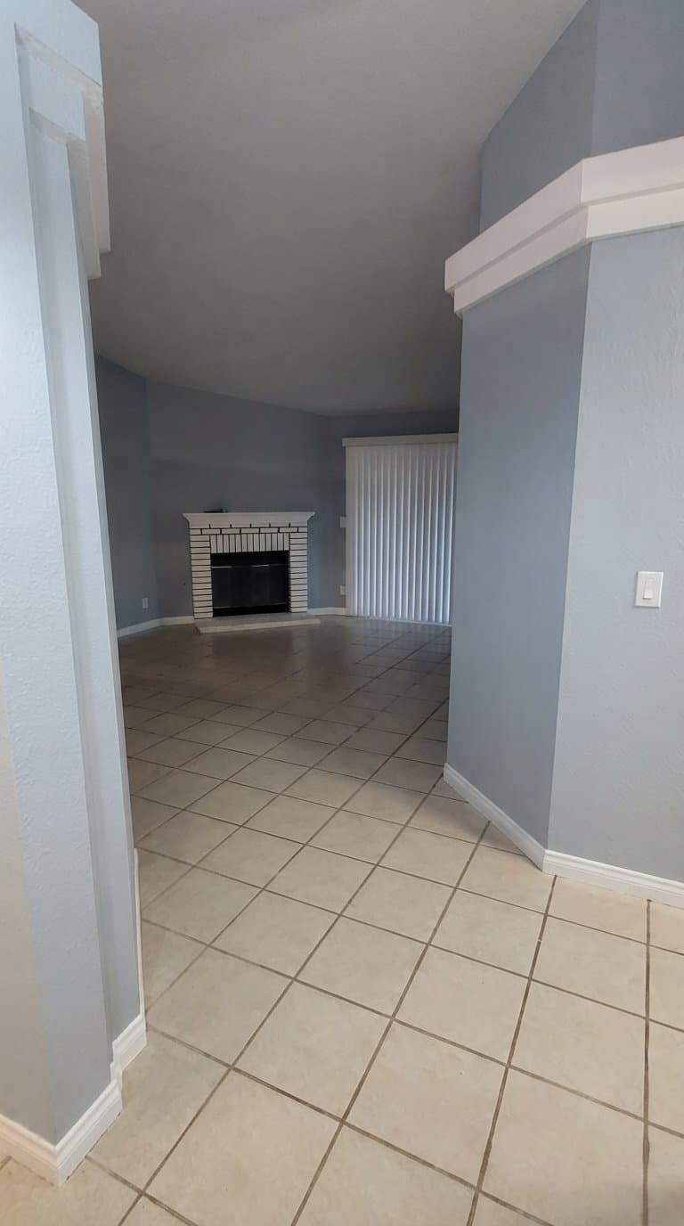 Palmdale House: 4339 E Avenue Q11