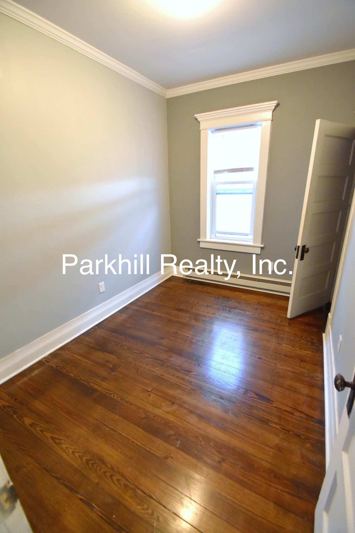 Bangor Townhome: 696 Main Street