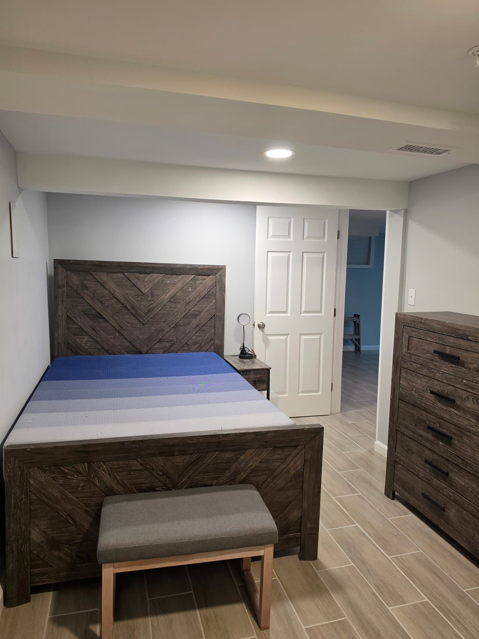 Temple Hills Single Room: 2804 Bellbrook St