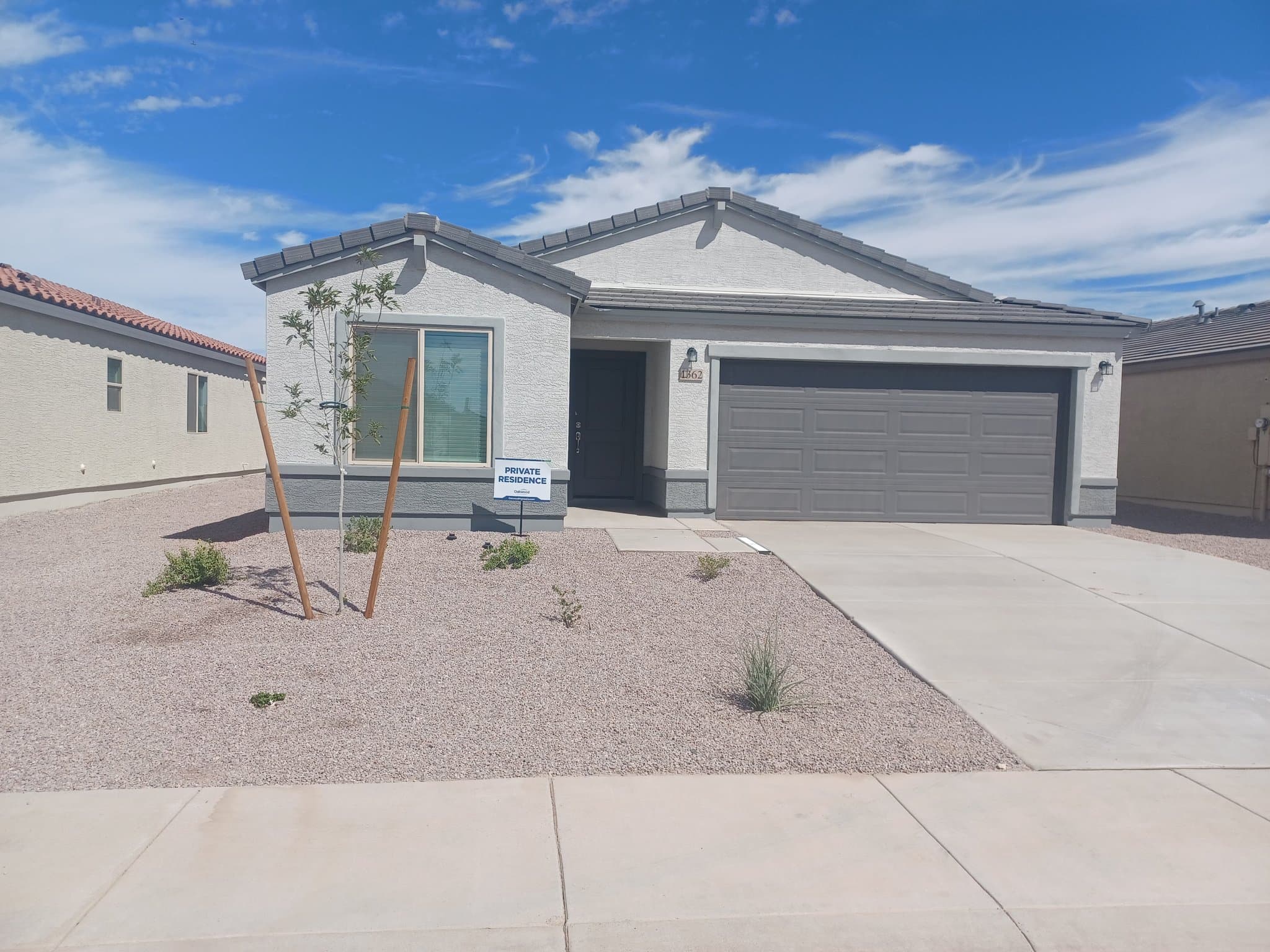 Coolidge House: 1362 w Aztec DR