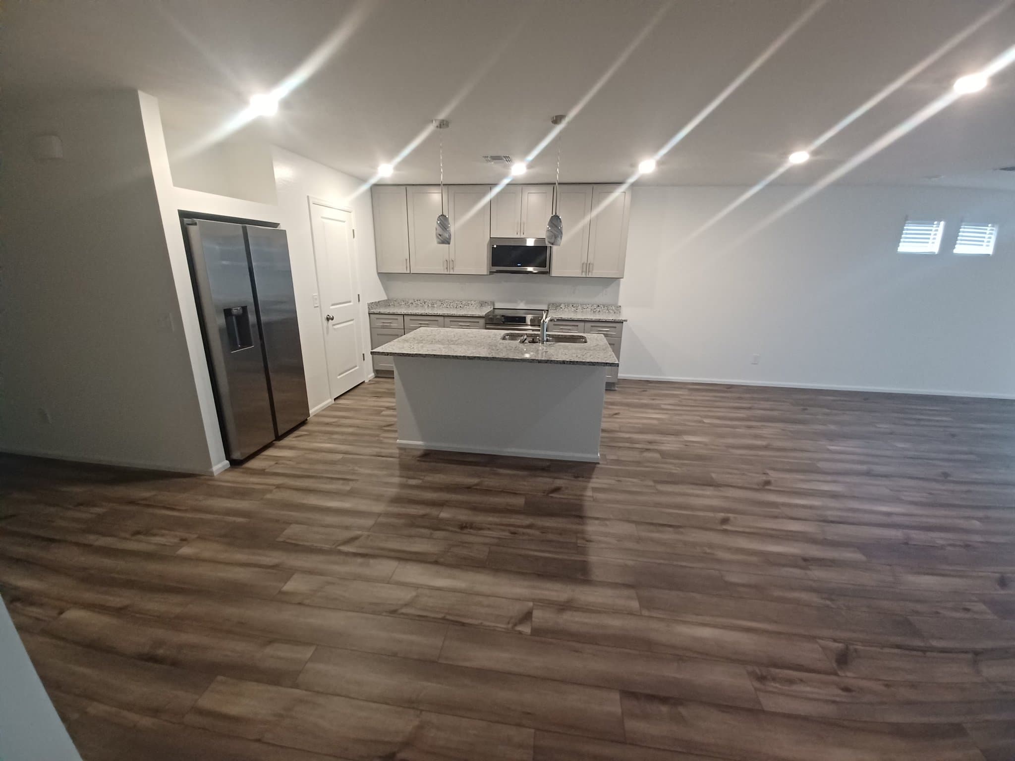 Coolidge House: 1362 w Aztec DR