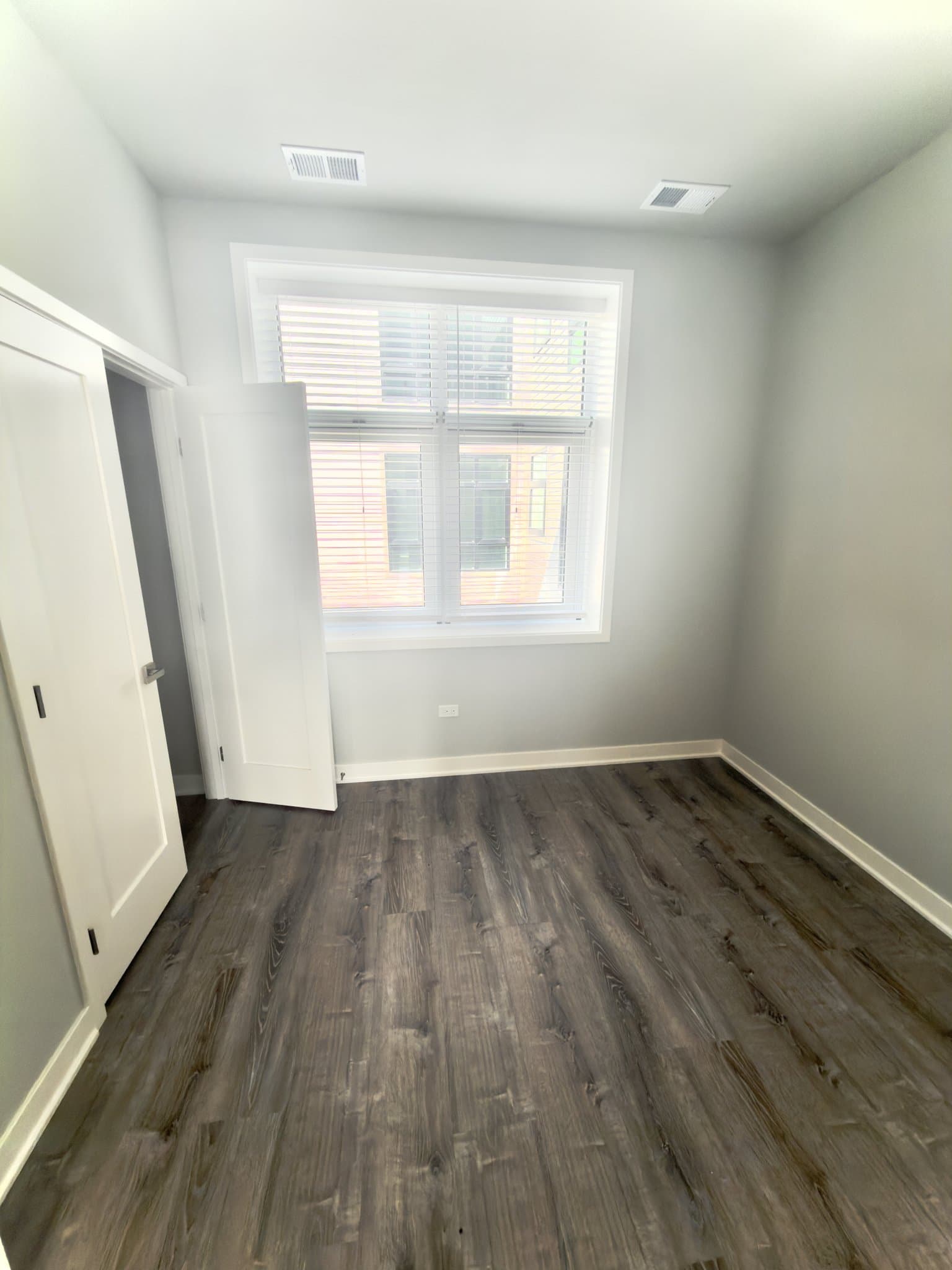 Chicago Condo: 2807 S. Halsted st