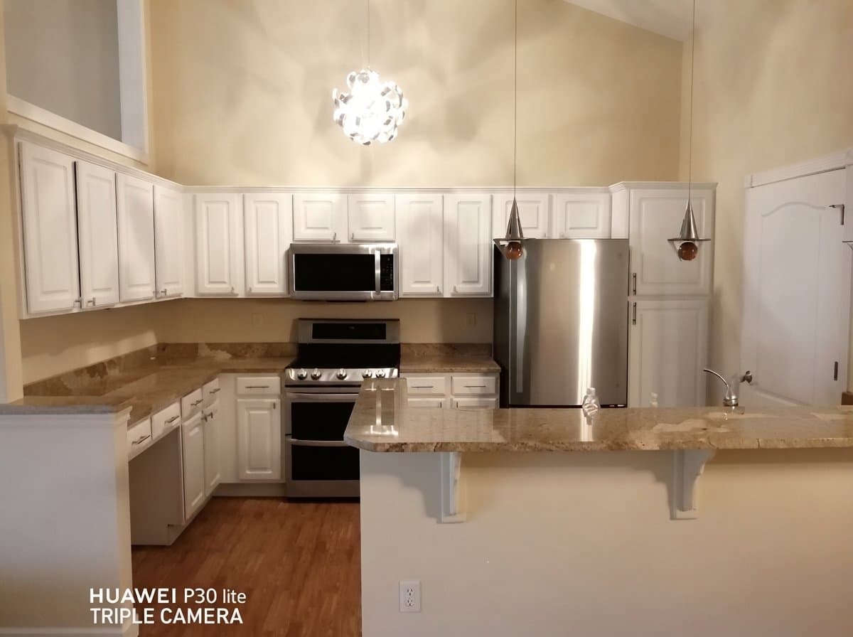 Waukesha Condo: 2712 Northview Rd