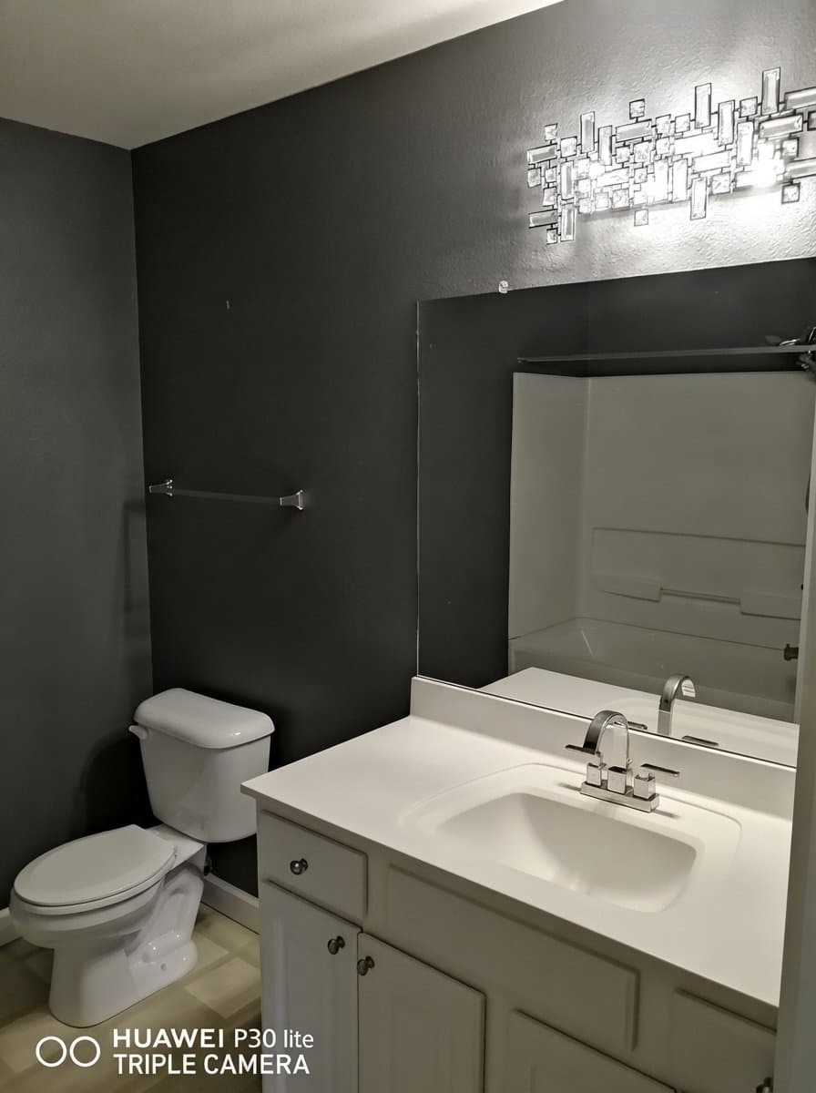 Waukesha Condo: 2712 Northview Rd