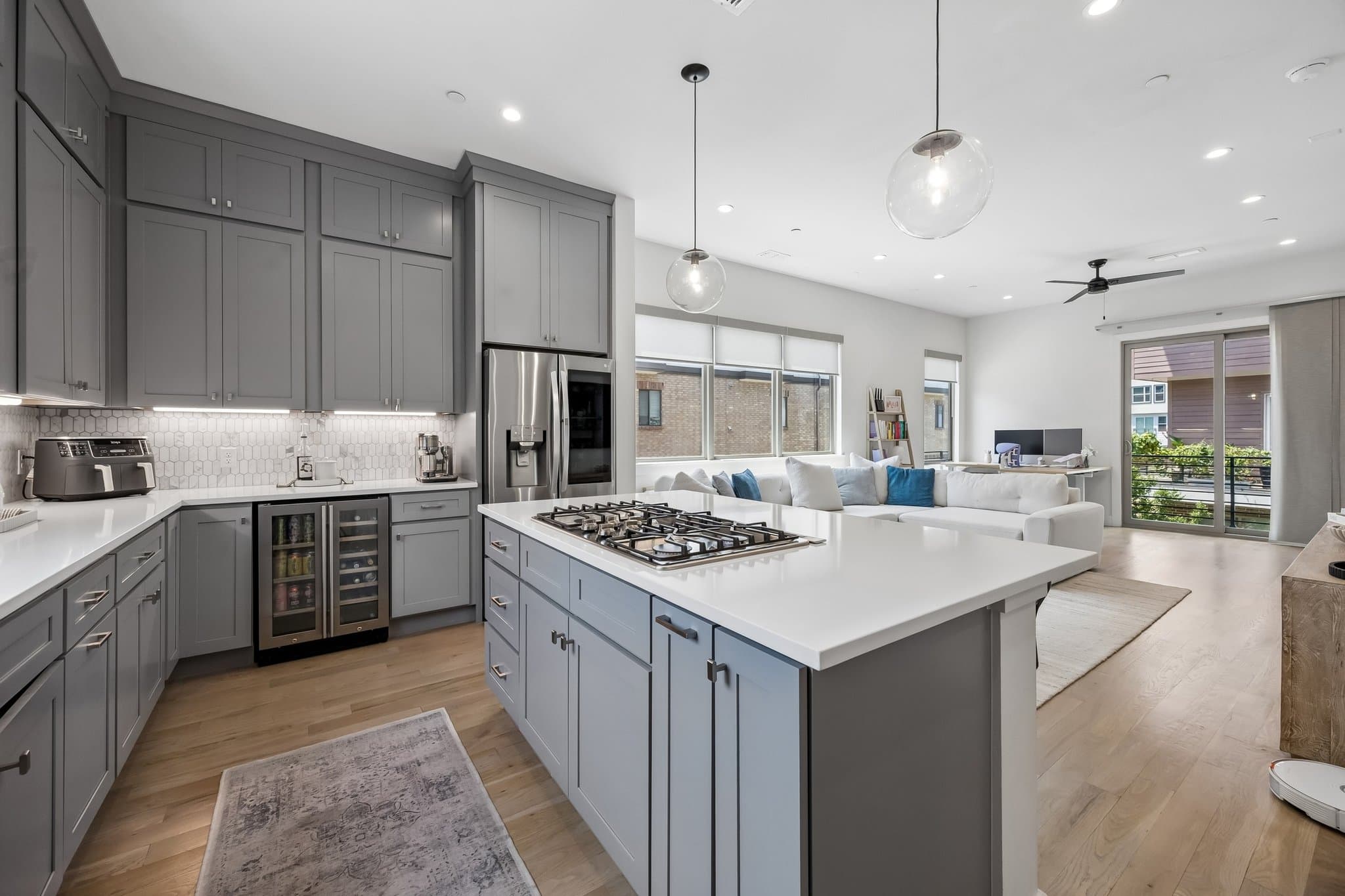 Dallas Townhome: 13900 Noel Rd