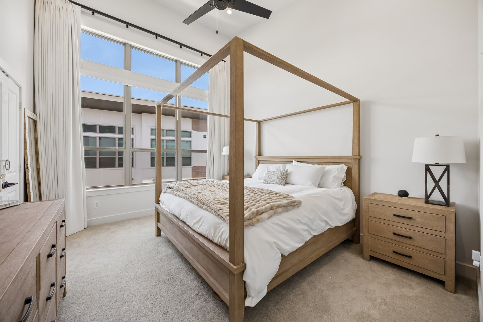 Dallas Townhome: 13900 Noel Rd