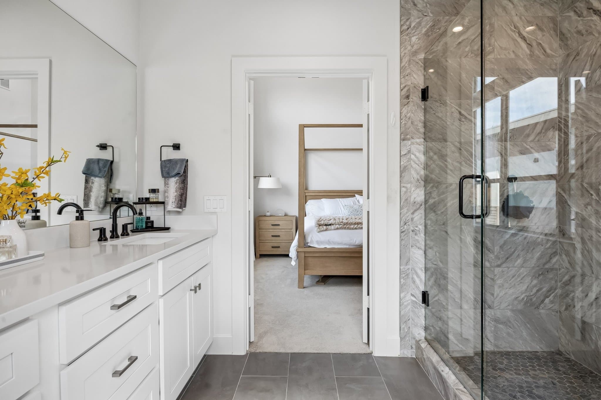 Dallas Townhome: 13900 Noel Rd