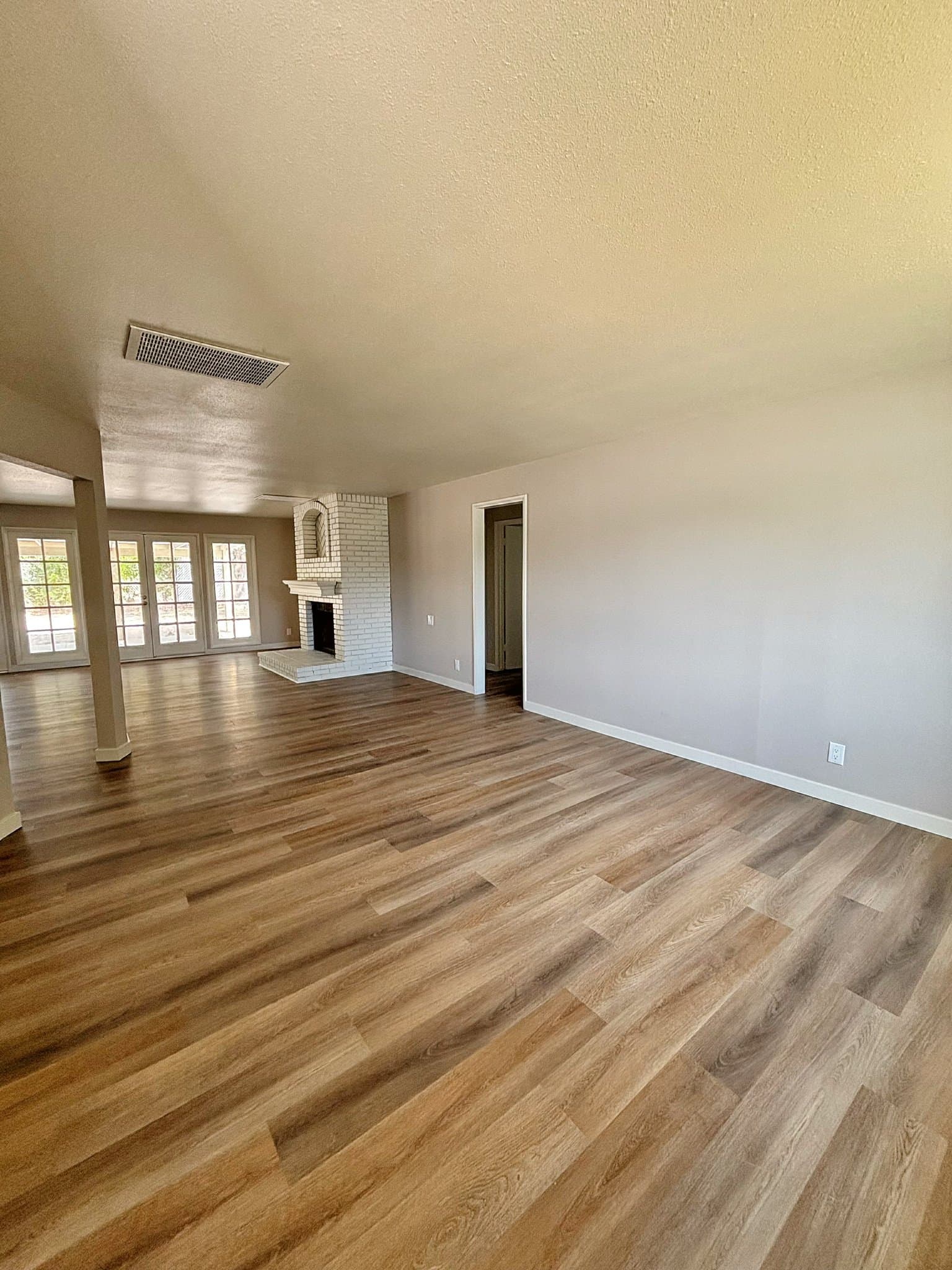 Riverside House: 4127 Seymour St