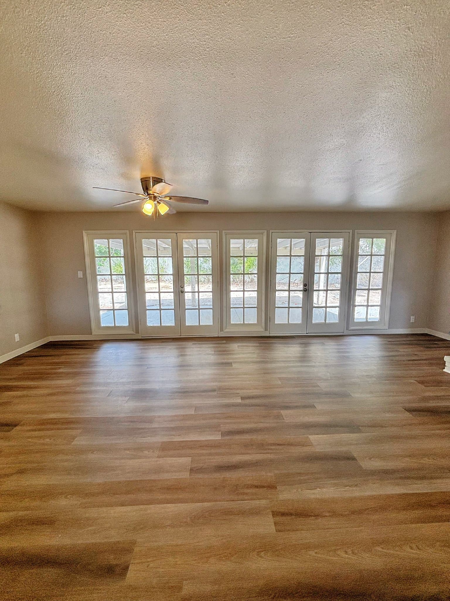 Riverside House: 4127 Seymour St