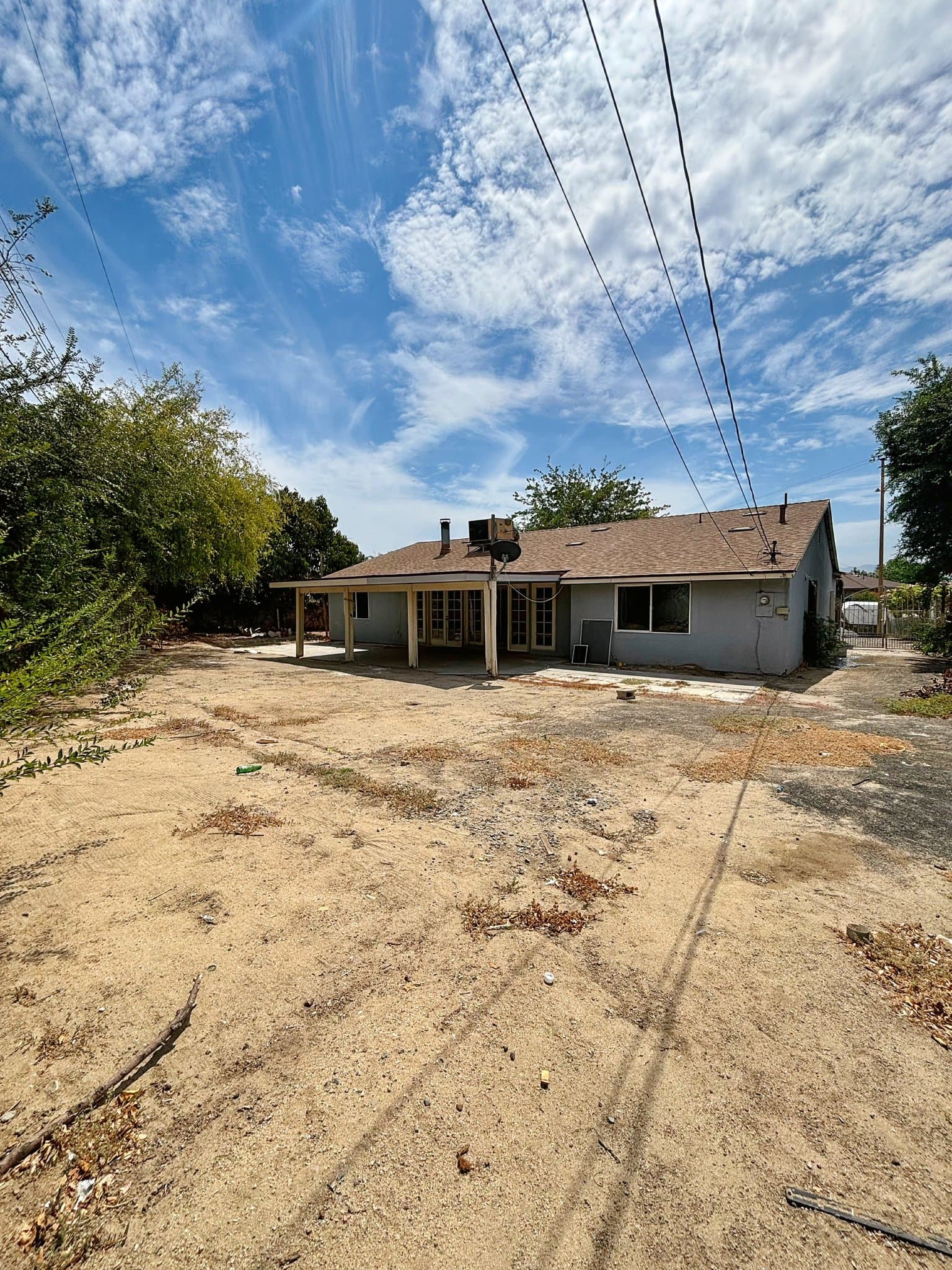 Riverside House: 4127 Seymour St