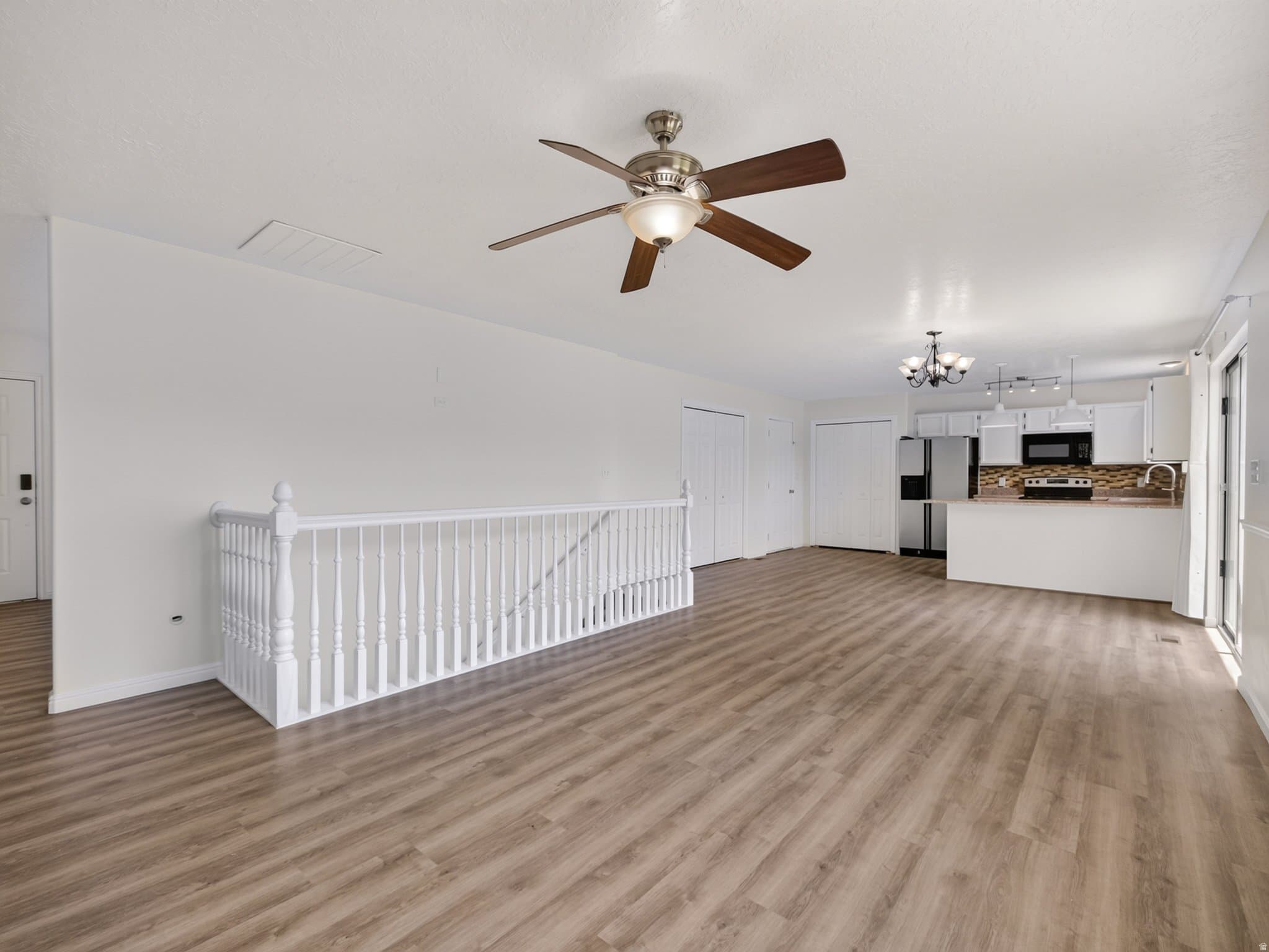 Mapleton Multiplex: 949 W 1800 N