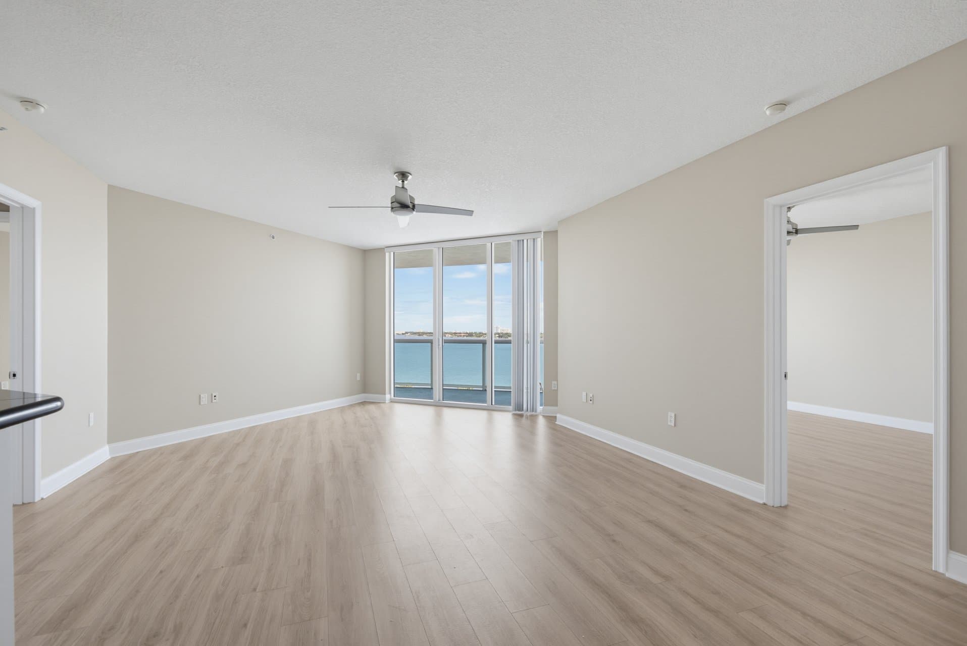 Holly Hill Condo: 241 RIVERSIDE DRIVE