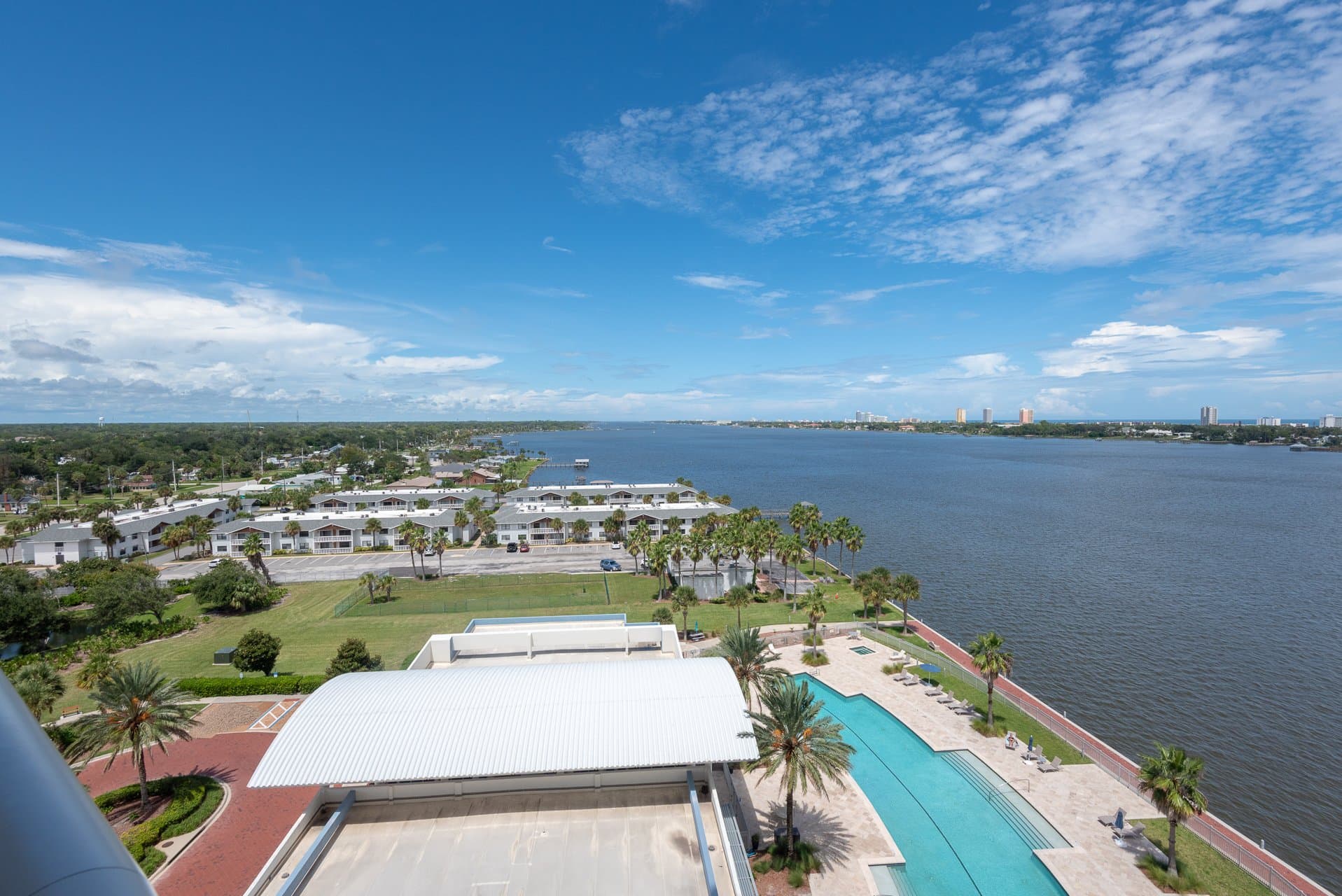 Holly Hill Condo: 241 RIVERSIDE DRIVE