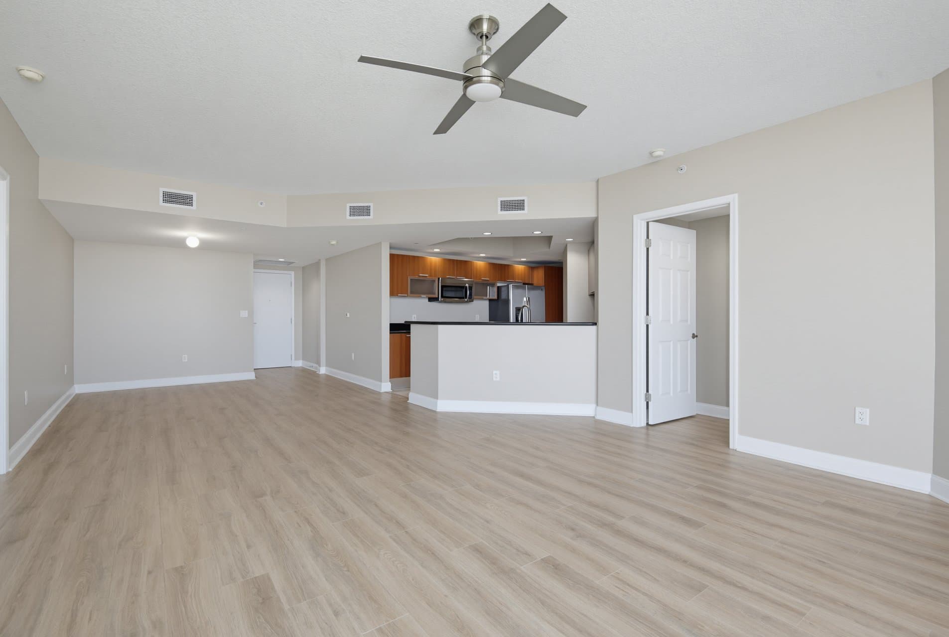 Holly Hill Condo: 241 RIVERSIDE DRIVE