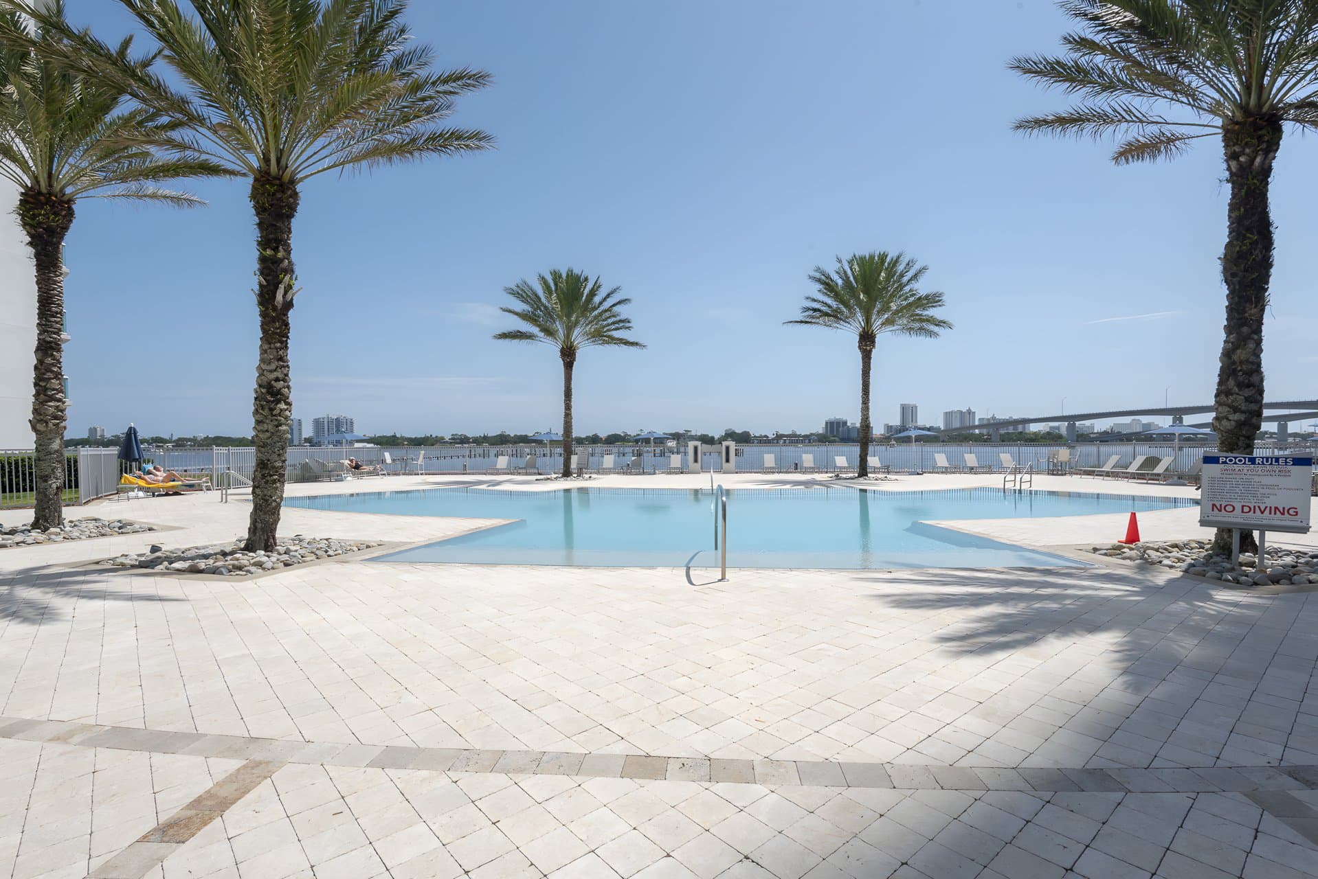 Holly Hill Condo: 241 RIVERSIDE DRIVE