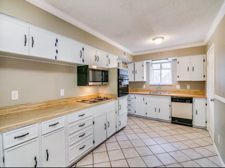 Mesquite House: 2316 Rosemarie Dr