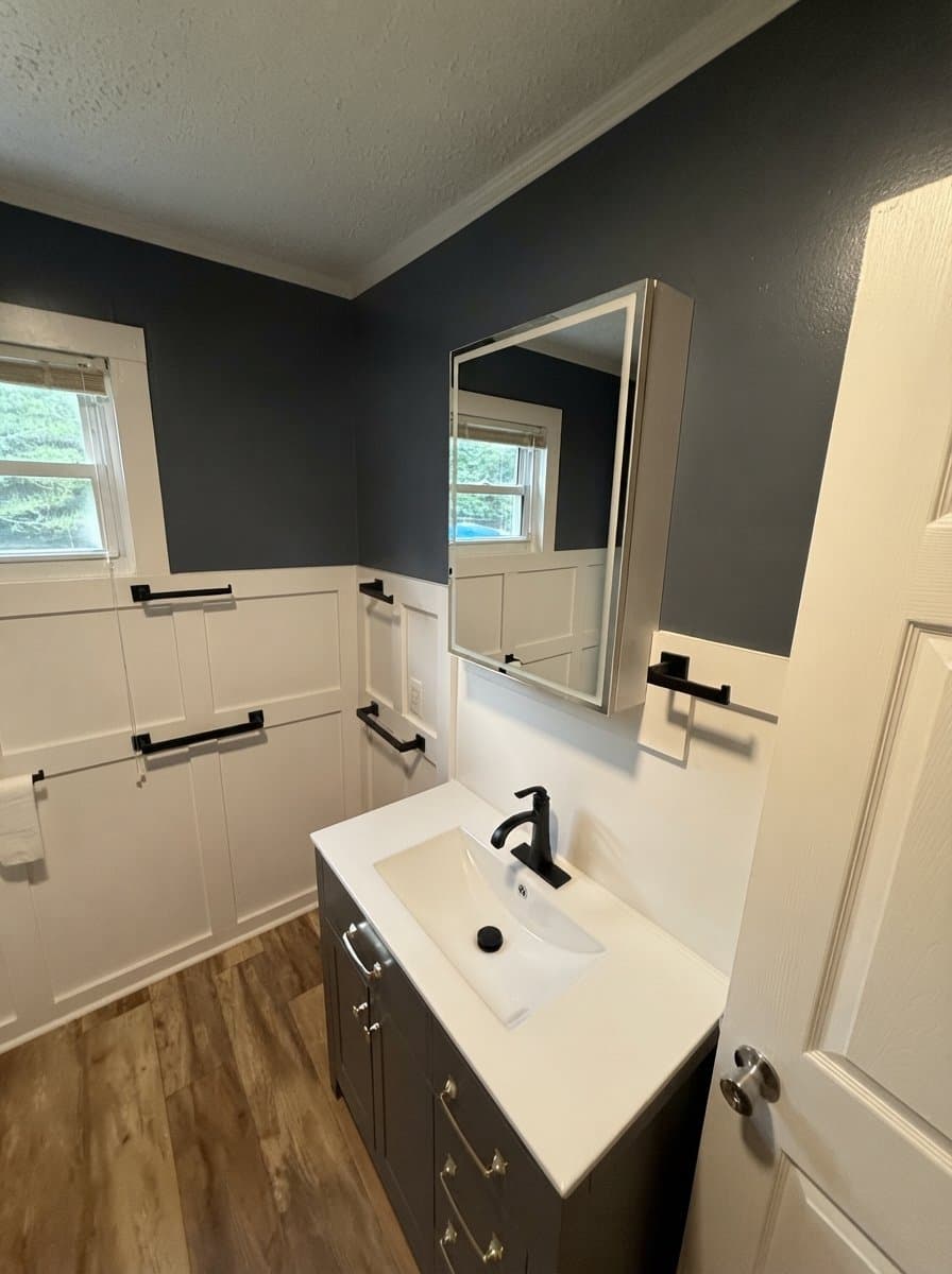 Pittsboro House: 393 Russell Chapel Church Rd