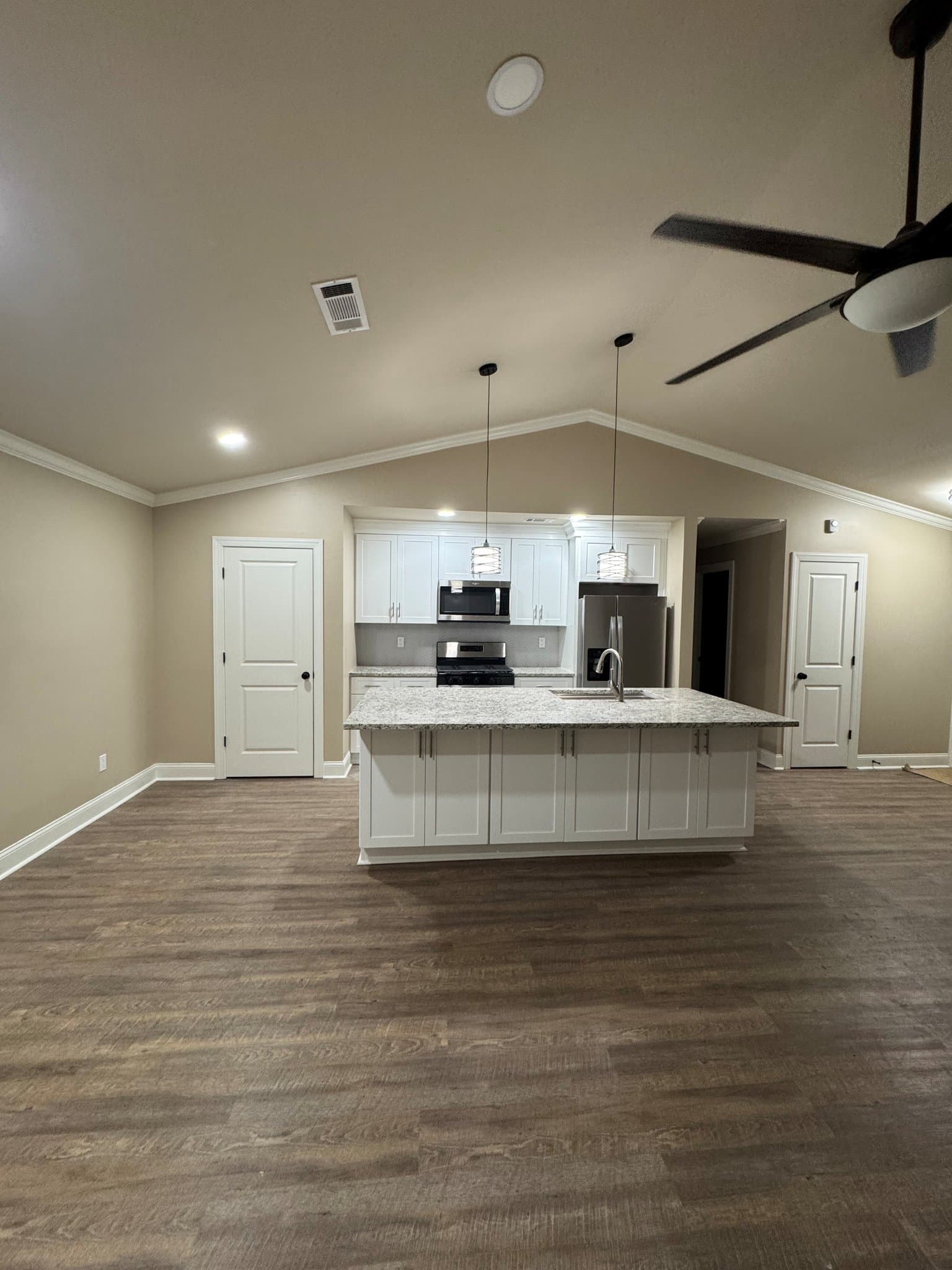 Stone Mountain House: 4909 Bayside Court