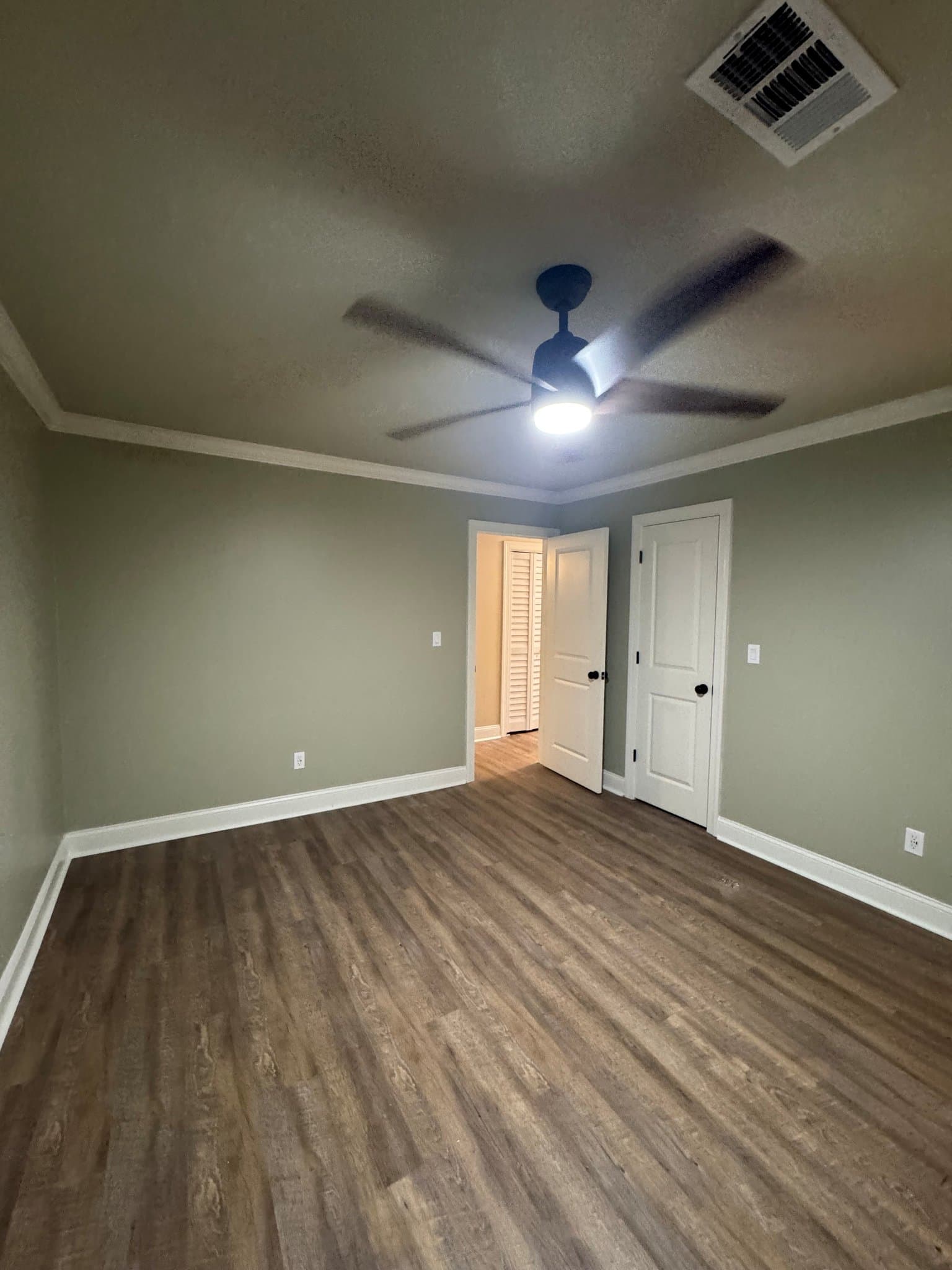 Stone Mountain House: 4909 Bayside Court