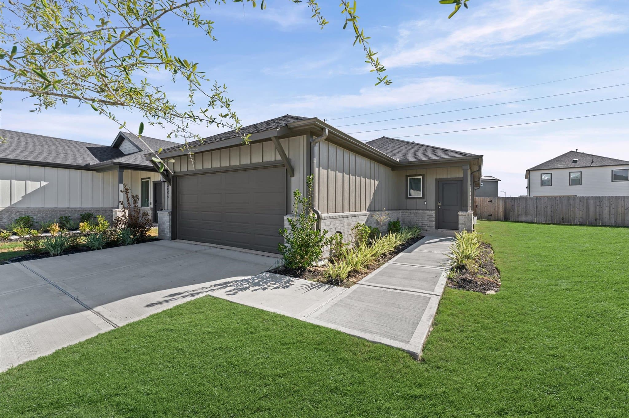 Cypress House: 8006 Magnolia Praire Ln,